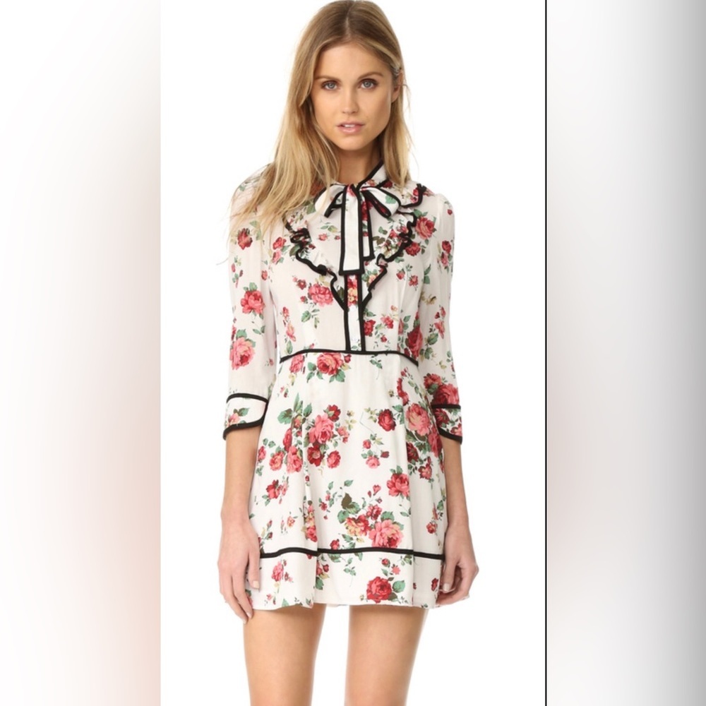 Re:named
Floral Neck Tie Casual Dress